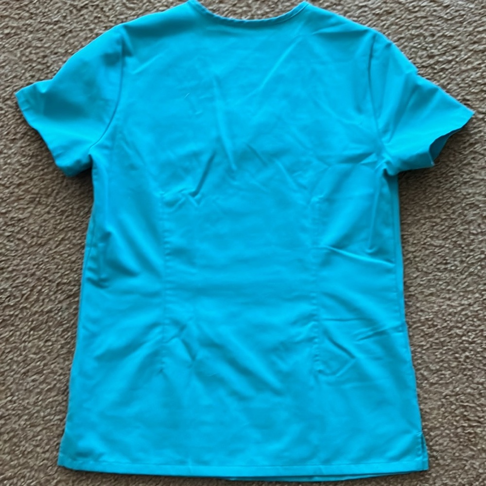 Figs Casma Three-Pocket Scrub Top - Picture 7 of 7